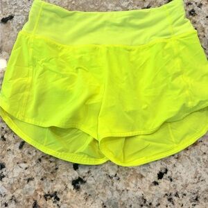 Lululemon Athletica Yellow Athletic Shorts Lightweight Moisture-Wicking